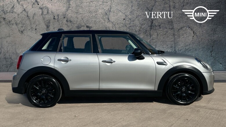 MINI Hatchback 1.5 Cooper Classic Premium 5dr Auto Petrol Hatchback